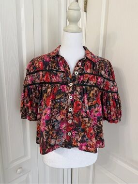 Maeve Black Floral Button-Front Puff Sleeve Blouse
